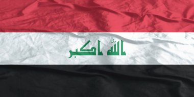 Irak Bayrağı Yakından Dalgalanıyor