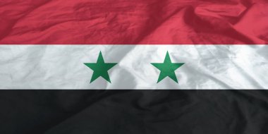 Suriye Bayrağı Rüzgarı Yakından Dalgalanıyor