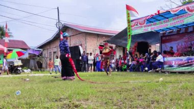 Balikpapan-Endonezya 1 Eylül 2024 Jaranan dansı, Java 'dan geleneksel bir dans. Jaranan, Endonezya 'da at anlamına gelen Jaran' dan geliyor.