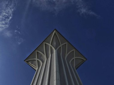 Balikpapan doğusundaki Kalimantan Kasım 02: 2024 Balikpapan İslam Merkezi 'ndeki Turist Kulesi sadece estetik eklemiyor, aynı zamanda Balikpapan şehrinin güzelliğini kuleden görmek için de çalışıyor.