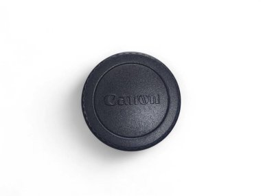 Beyaz arka planda Balikpapan-Endonezya Aralık 11, 2024 canon dslr gövde kapağı, izole beyaz arka plan, kapakta Canon marka logo