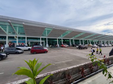 Balikpapan-east Kalimantan January 05,2025 exterior of the departure terminal of Sultan Aji Muhammad Sulaiman (SAMS) airport, Balikpapan during the day clipart