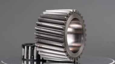 İzole edilmiş arka planda gezegen iletim sistemi, şanzımanın bir parçası veya başka bir mekanizm, endüstriyel arkaplan kavramı.