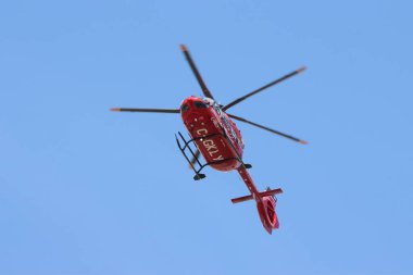 STARS Hava Ambulansı 19 Haziran 2024 tarihinde Saskatchewan 'daki John G. Diefenbaker Havaalanı' nda üsse geri dönüyor.