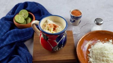 Meksika esquites, sol seyahat vuruşu