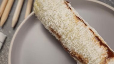 Eylül 'de ulusal bayram için tipik Meksika yemekleri koçanda mısır hazırladı.