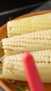 Dikey yemek videosu, Meksika 'da geleneksel bir yemek.