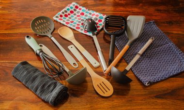  kitchen utensils including spoons, spatulas, ladles, and whisks. Perfect for home cooking, meal prep, and chefs clipart