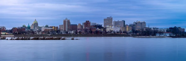 Beauty Harrisburg City Skyline Dusk City Lights Coming Susquehanna River — Stock Photo, Image