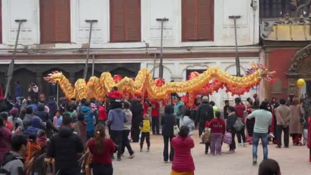 Εορτασμός Της Κινεζικής Πρωτοχρονιάς Που Πραγματοποιείται Στο Bhaktapur Του Νεπάλ — Αρχείο Βίντεο