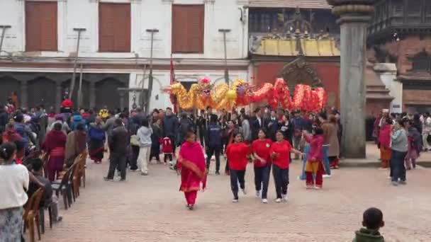 Εορτασμός Της Κινεζικής Πρωτοχρονιάς Που Πραγματοποιείται Στο Bhaktapur Του Νεπάλ — Αρχείο Βίντεο