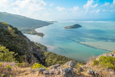 Mauritius 'un en yüksek noktası olan Le Morne Brabant Yürüyüşü sırasında görüntüler. Yüksek kalite fotoğraf