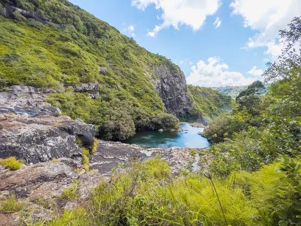 Les Sept Cascade ya da Mauritius adasındaki yedi şelale yürüyüşü. Yüksek kalite fotoğraf