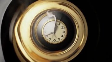 Gerçekçi bir 3 boyutlu animasyon, eski, antika bir saatin yavaşça tik tak edişinin. Yüksek kaliteli HD görüntüler