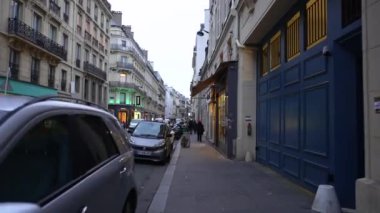 Paris, Fransa. Akşam sokakları ve atmosfer. Yüksek kalite 4k görüntü