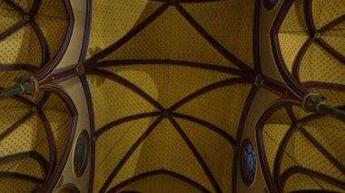 Paris, Fransa. Eglise Saint-Eugene - Sainte-Cecile içeride insanlar olmadan. Yüksek kalite 4k görüntü