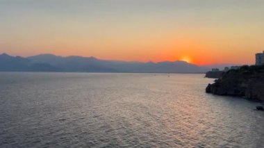 Antalya 'da Türk Günbatımı İncelemesi 05.08.2024. Yüksek kalite 4k görüntü