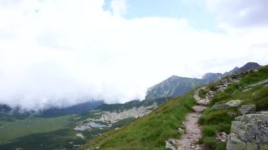 Yukarıdan panoramik manzara, Polonya, Zakopane. Kasprowy Wierch. Yüksek kaliteli FullHD görüntüler