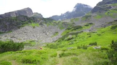 Yukarıdan panoramik manzara, Polonya, Zakopane. Kasprowy Wierch. Yüksek kaliteli FullHD görüntüler