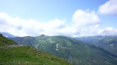 Göl manzaralı, Polonya, Zakopane. Kasperowy Verkh. Yüksek kaliteli FullHD görüntüler