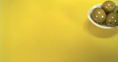 Yeşil Zeytin, Olea Avrupai, Kaşıkla Düşmek, Yavaş Hareket 4K