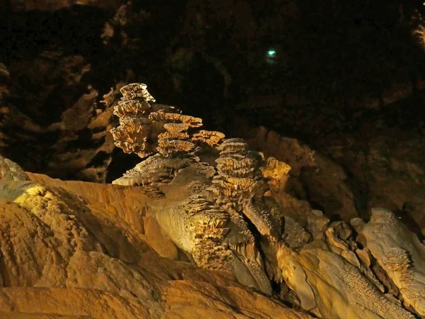 Padirac Jeskyně Tato Vápencová Jeskyně Nachází Blízkosti Gramat Oblasti Lot — Stock fotografie