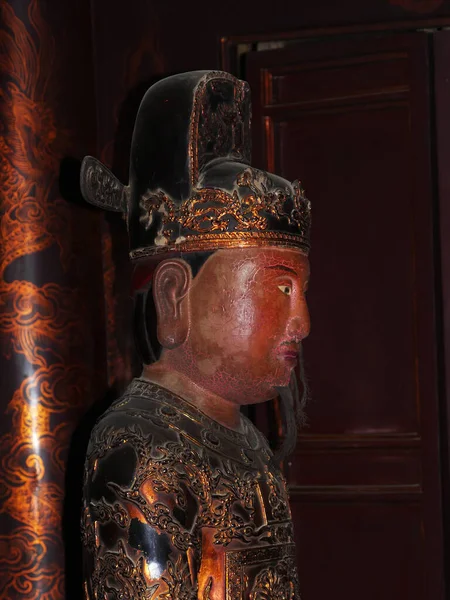 ベトナム 皇帝の墓 皇帝の像 — ストック写真