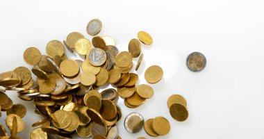 Avrupa Sikkeleri Beyaz Arkaplanda Düşüyor