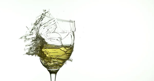 Beyaz Şarabın Kırılması Sıçratması — Stok fotoğraf