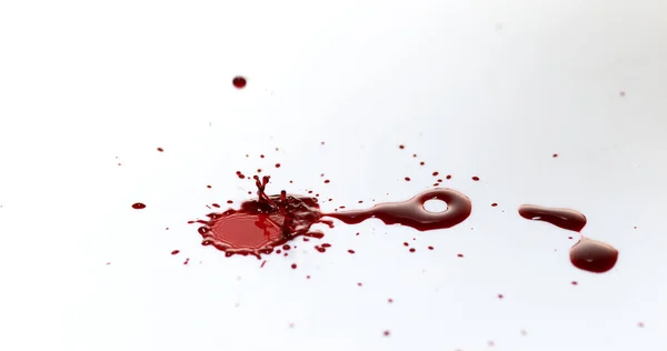 Капающая Кровь Белом Фоне — стоковое фото