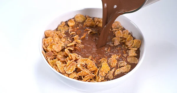 Schokolade Fließt Eine Schüssel Mit Getreide — Stockfoto