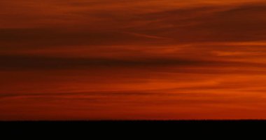Fransa 'da Normandiya' da gün batımı Fransa 'da Normandiya' da günbatımı