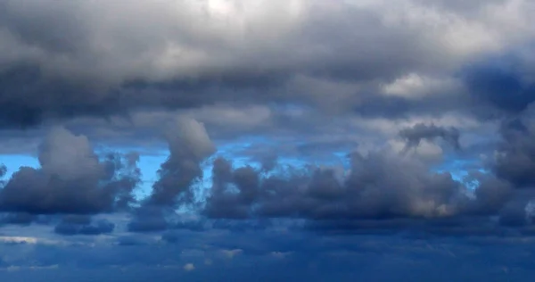 Wolkenlucht Met Zonnestralen Madeira Eiland Portugal — Stockfoto