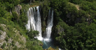 Şelale, Krka Doğal Parkı, Hırvatistan 'ın Damaltia kentinde Sibenik yakınlarında