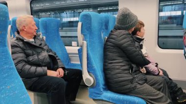Kapanış, Tren Hırsızlığı, Dikkat. Seyahat Ederken Turist Hırsızları