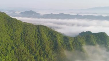Zhejiang tepe bölgesi ve bulut denizi görüntüleri.