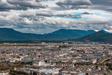 Yunnan 'daki Lijiang Eski Kasabasının Panoramik Hava Görüntüsü