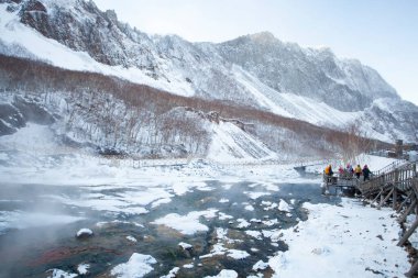 Büyüleyici Changbai Dağı Kış Karı ve Buz Fotoğrafları Koleksiyonu