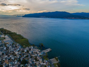Dali Yunnan Çin 'deki Dianchi Gölü' nün Serene Ekolojik Fotoğrafı