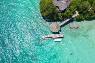 Zümrüt Yeşil Long Beach Adası İskelesi Havadan Görünümü Yaz Sahnesi