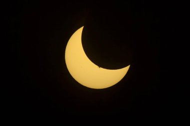 Gece Gökteki Sarı Dolunay Ay Fotoğrafçılığı