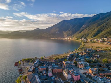 Lugu Gölü 'nün yanındaki Daluoshui Köyünün Hava Fotoğrafları
