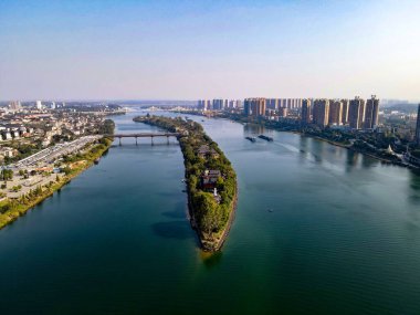 Hengyang Hunan 'daki Dongzhou Adası Manzarası