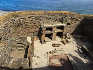 Orkney Adaları 'ndaki Skara Brae' de eski bir mutfak. 4AAA356D Yüksek kalite fotoğraf