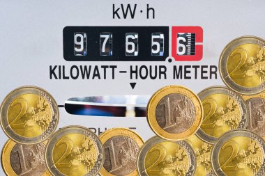 Euro madeni para ile elektrik sayacı enerji maliyeti.
