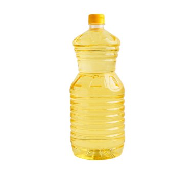 Kırpma yolu ile beyaz zemin üzerinde izole edilmiş sebze yağı şişesi.