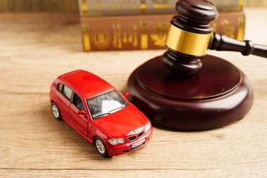 Bangkok, Tayland 15 Mart 2023 Araba kazası davası ve sigorta,.