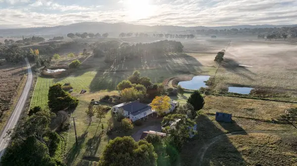 Şafak vakti Güzel Çiftlik Manzarası