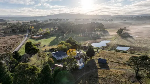 Şafak vakti Güzel Çiftlik Manzarası
