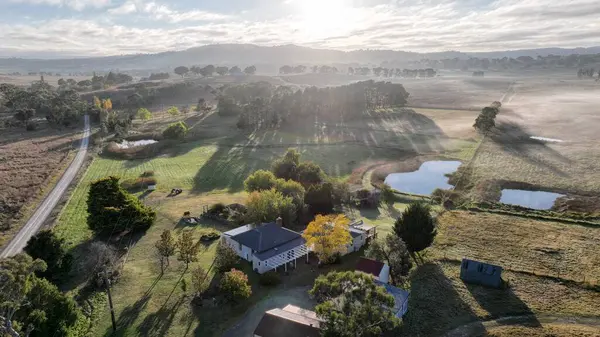 Şafak vakti Güzel Çiftlik Manzarası